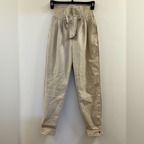 20. Maniere De Voir Faux leather Pants - Picture 6 of 16